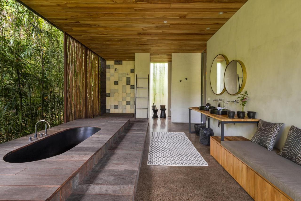 Chameleon Villa Bali Selemadeg Exteriör bild