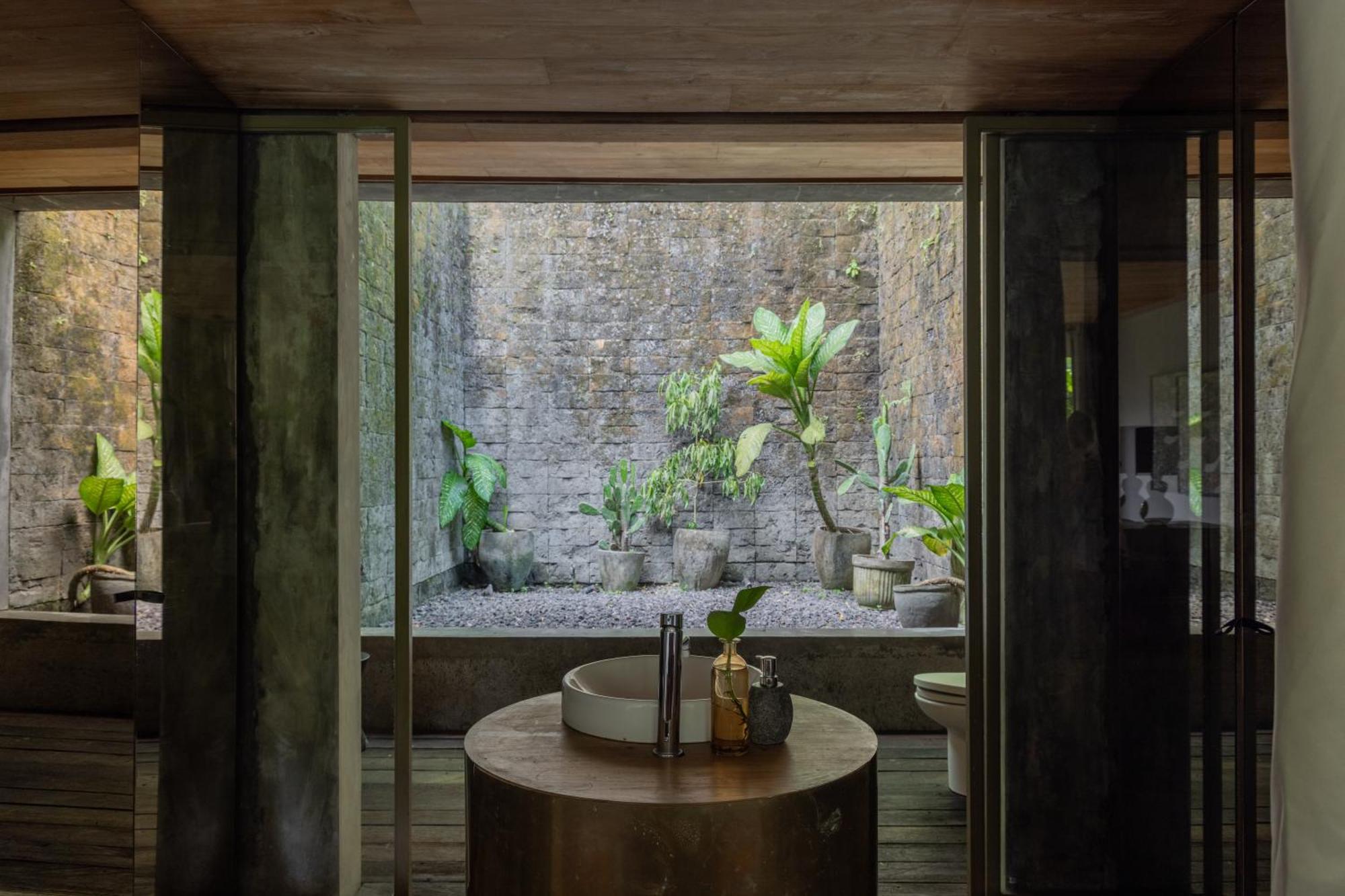 Chameleon Villa Bali Selemadeg Exteriör bild
