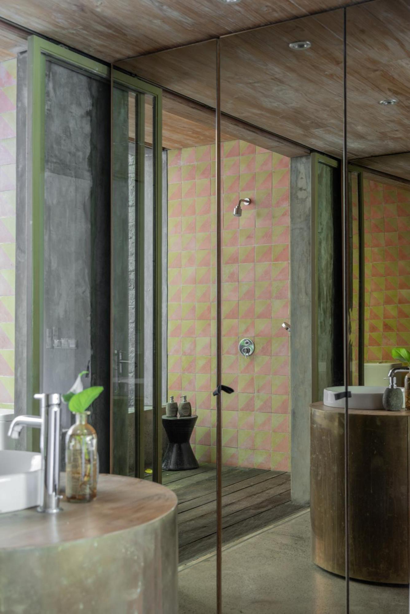 Chameleon Villa Bali Selemadeg Exteriör bild